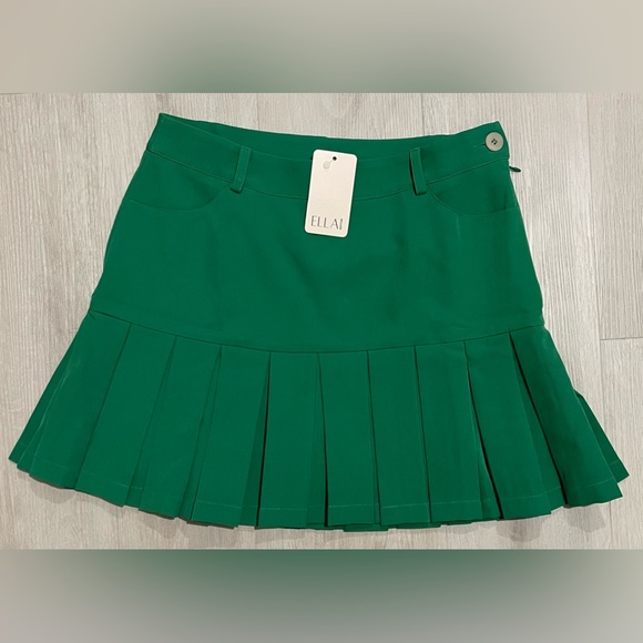 Nwt golf/tennis pleated skirt with shorts under - Picture 7 of 11